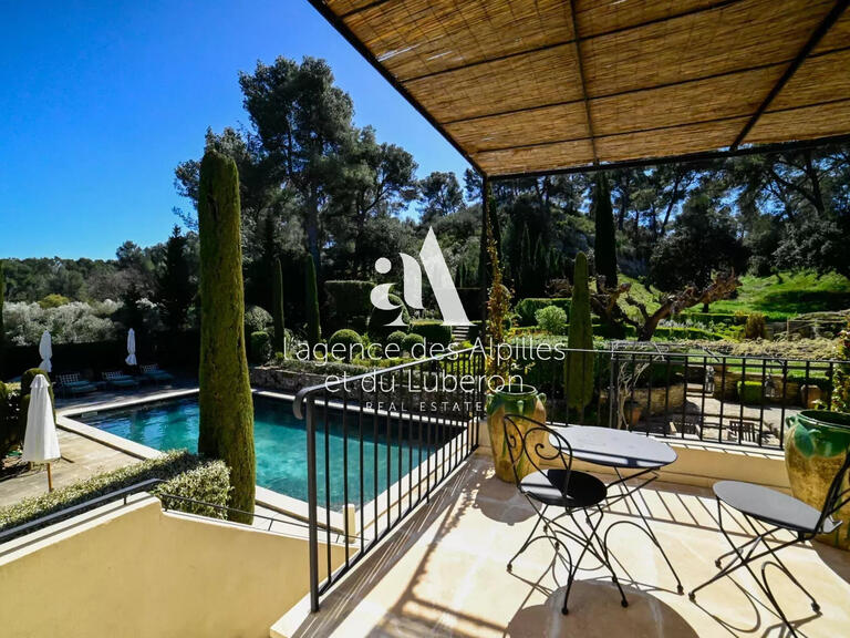 House Saint-Rémy-de-Provence - 5 bedrooms - 10000m²