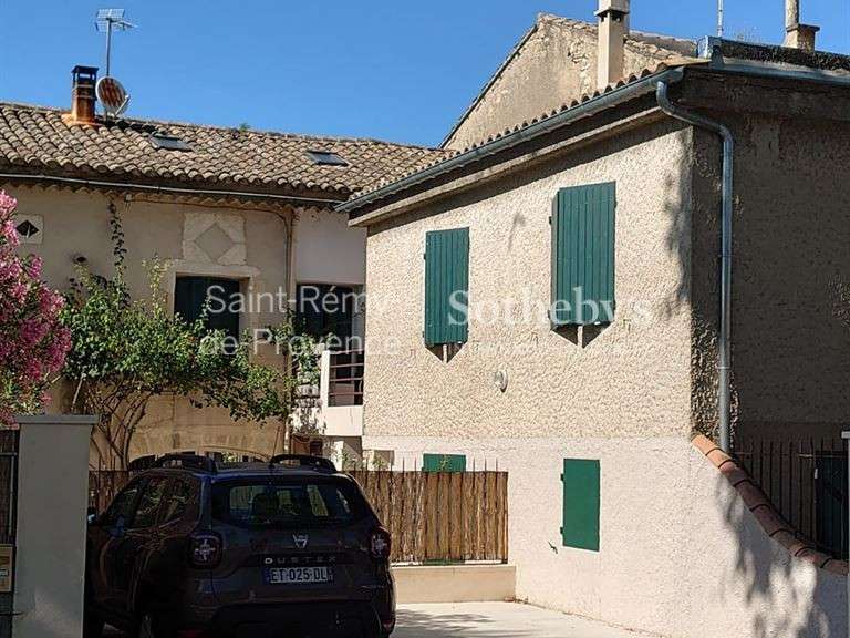 Maison Saint-Rémy-de-Provence - 4 chambres - 300m²