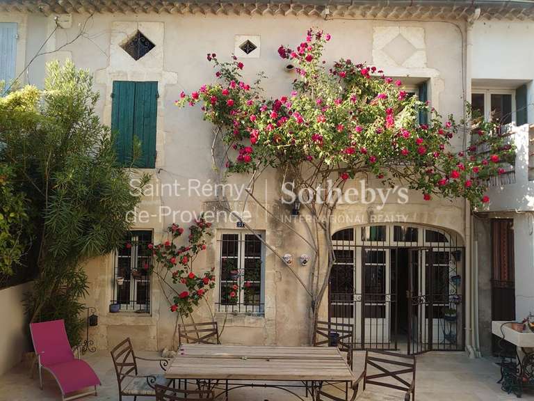 Maison Saint-Rémy-de-Provence - 4 chambres - 300m²