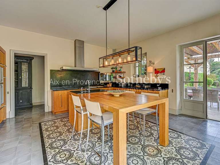 House Saint-Rémy-de-Provence - 5 bedrooms - 400m²