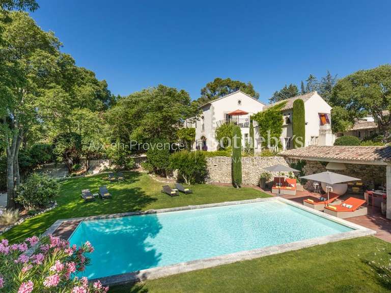 House Saint-Rémy-de-Provence - 8 bedrooms - 716m²