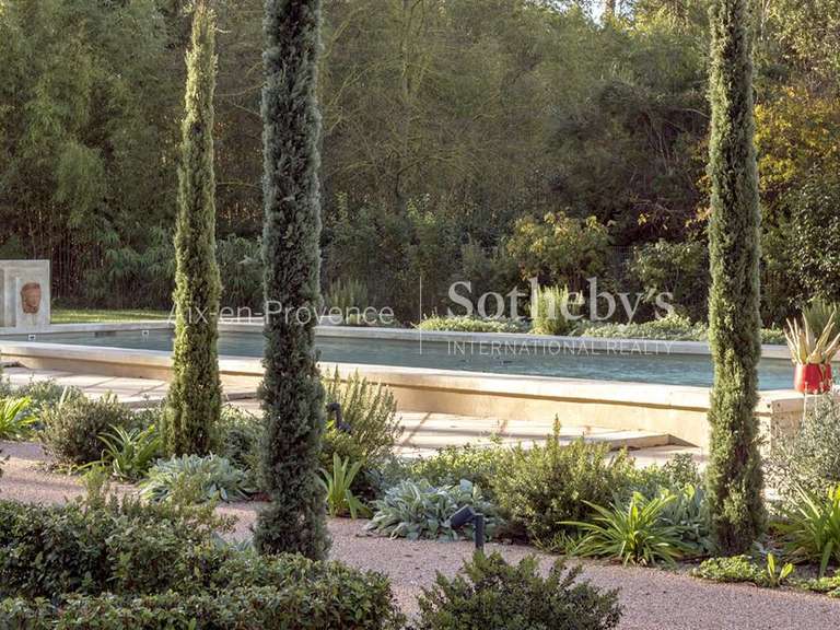 Maison Saint-Rémy-de-Provence - 8 chambres - 750m²