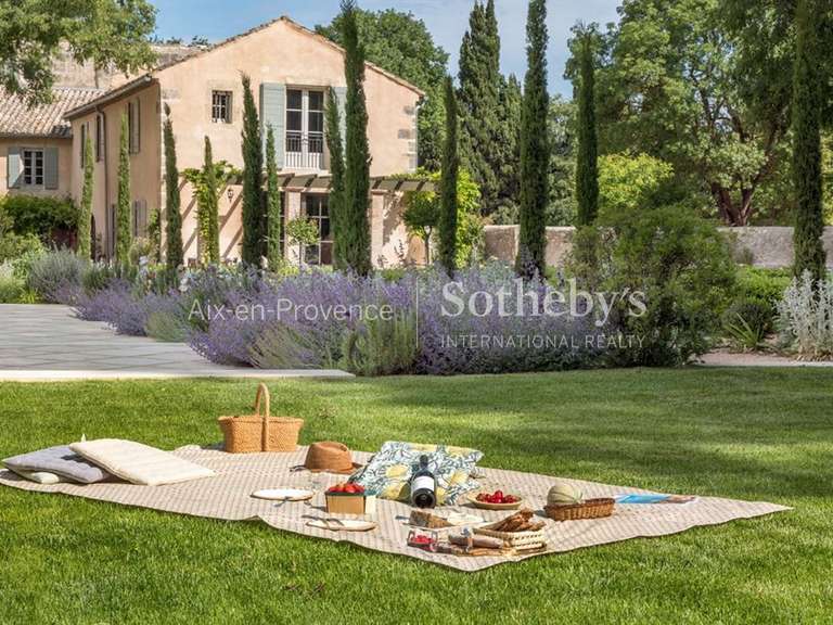 Maison Saint-Rémy-de-Provence - 8 chambres - 750m²