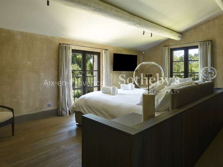 Maison Saint-Rémy-de-Provence - 5 chambres - 400m²