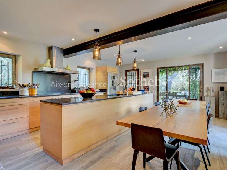 Maison Saint-Rémy-de-Provence - 6 chambres - 300m²
