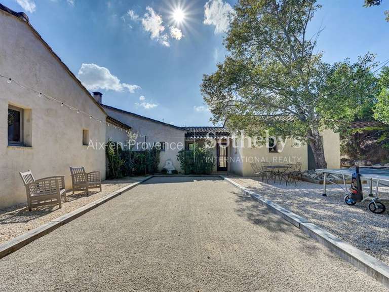 Maison Saint-Rémy-de-Provence - 5 chambres - 270m²
