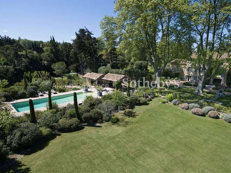 House Saint-Rémy-de-Provence - 6 bedrooms - 424m²