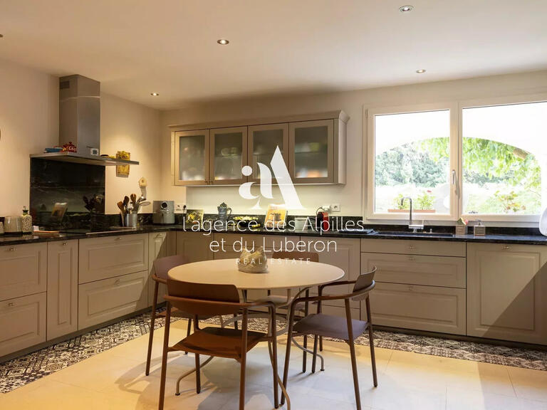 House Saint-Rémy-de-Provence - 5 bedrooms - 230m²