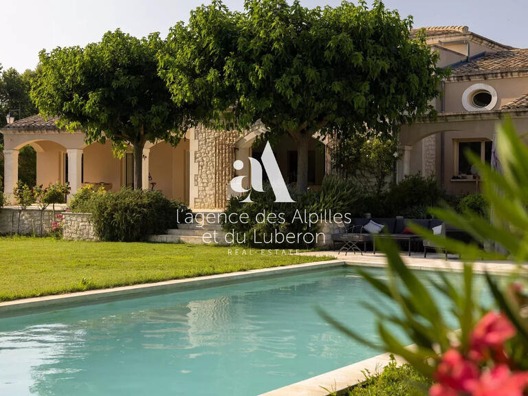 House Saint-Rémy-de-Provence - 5 bedrooms - 230m²