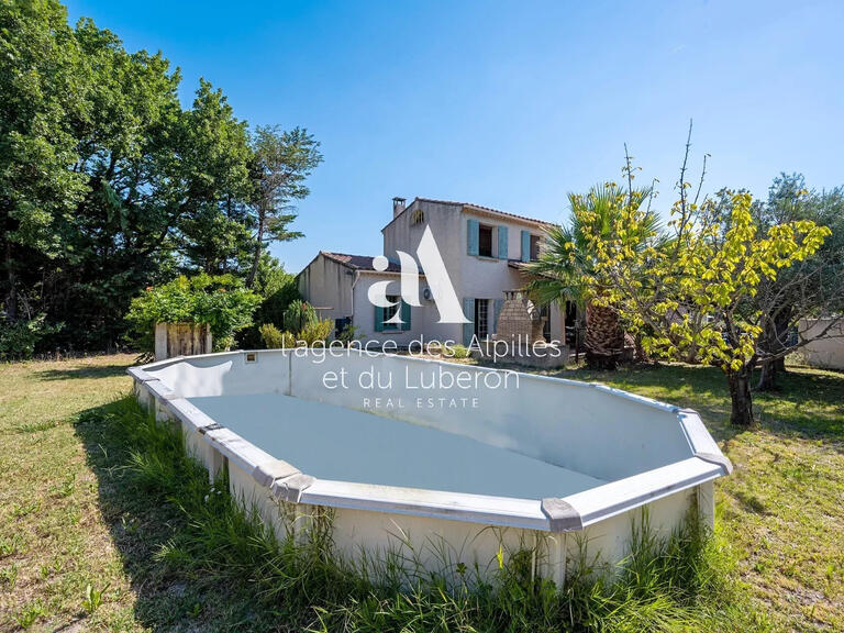 Maison Saint-Rémy-de-Provence - 3 chambres - 210m²
