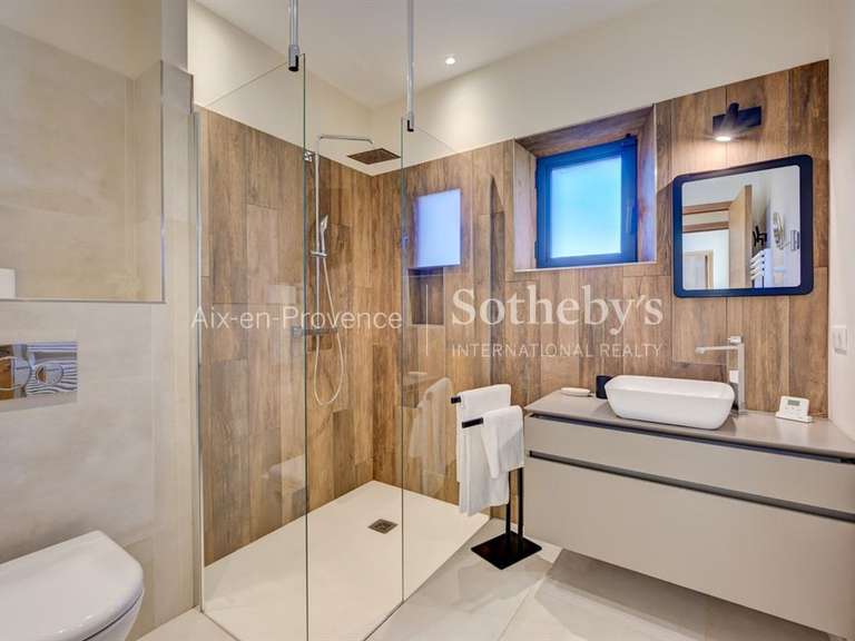Maison Saint-Rémy-de-Provence - 5 chambres - 270m²