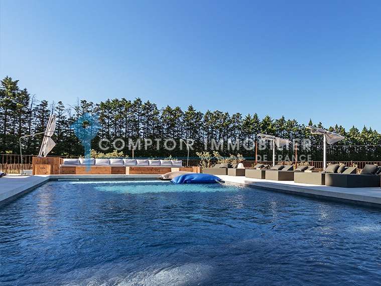 House Saint-Rémy-de-Provence - 6 bedrooms - 360m²