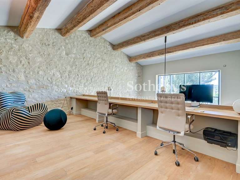 House Saint-Rémy-de-Provence - 5 bedrooms - 360m²