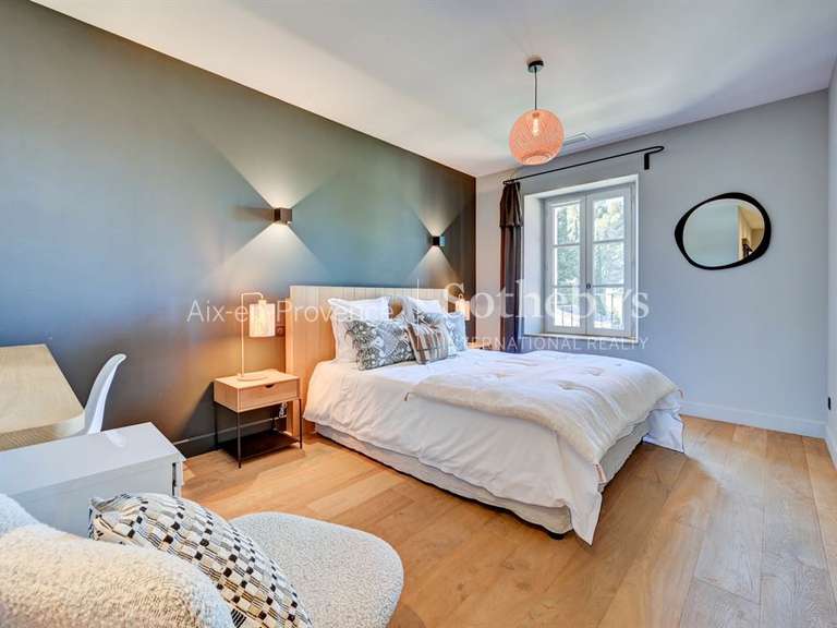 Maison Saint-Rémy-de-Provence - 5 chambres - 360m²