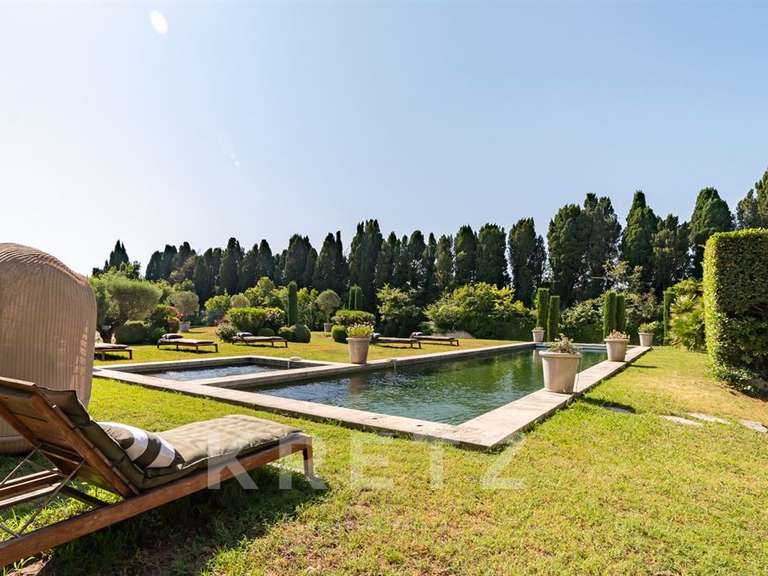Maison Saint-Rémy-de-Provence - 4 chambres - 250m²