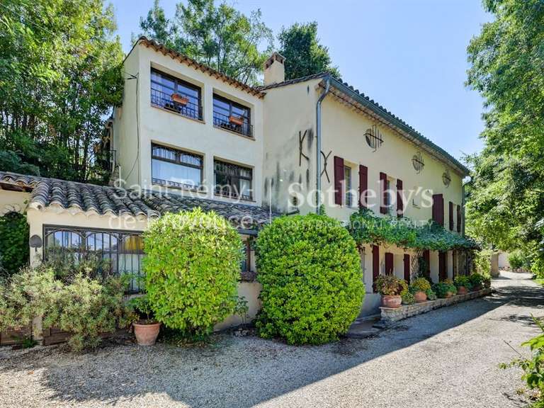 Maison Saint-Rémy-de-Provence - 13 chambres - 680m²
