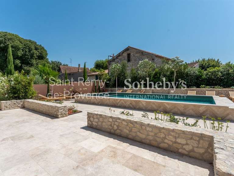 Maison Saint-Rémy-de-Provence - 4 chambres - 231m²