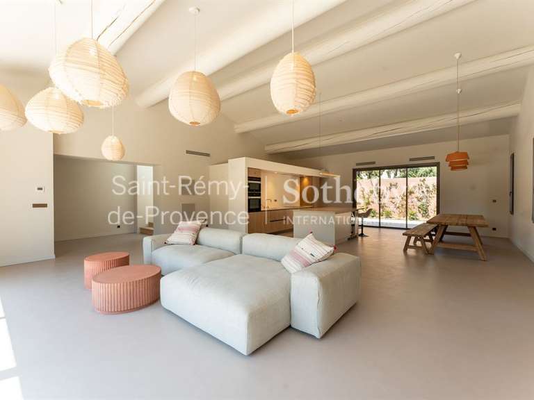 Maison Saint-Rémy-de-Provence - 4 chambres - 231m²