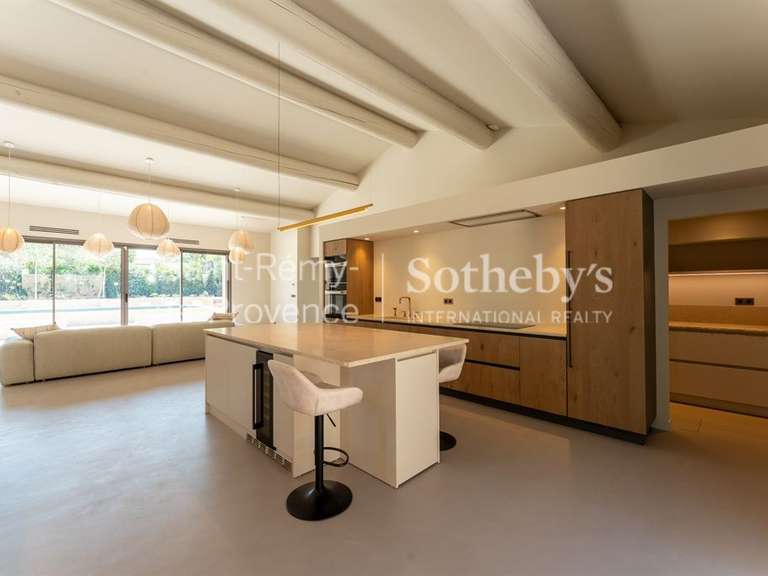 Maison Saint-Rémy-de-Provence - 4 chambres - 231m²