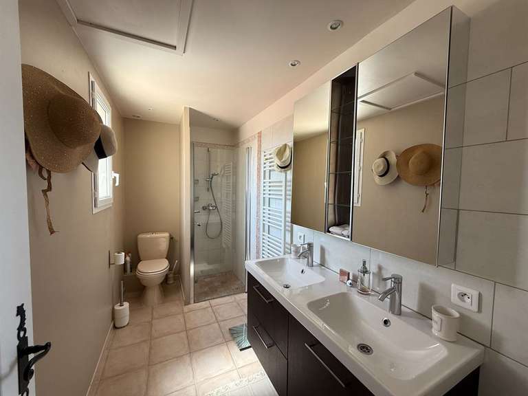 Maison Saint-Rémy-de-Provence - 4 chambres - 181m²