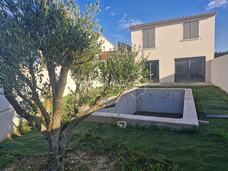 House Saint-Rémy-de-Provence - 3 bedrooms - 115m²