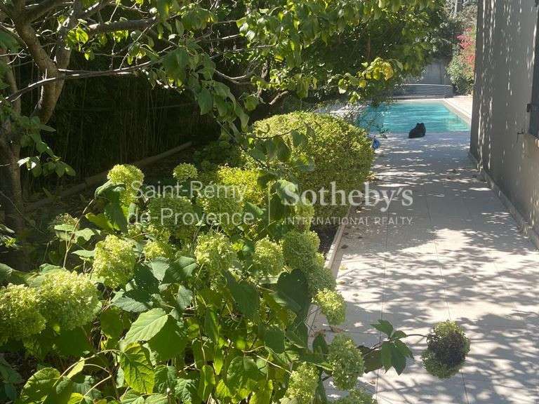 House Saint-Rémy-de-Provence - 3 bedrooms - 175m²