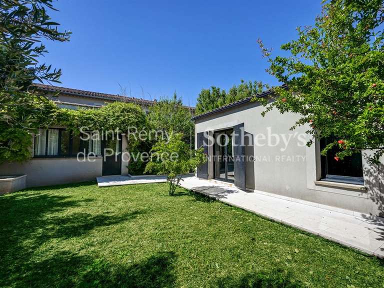 House Saint-Rémy-de-Provence - 3 bedrooms - 175m²