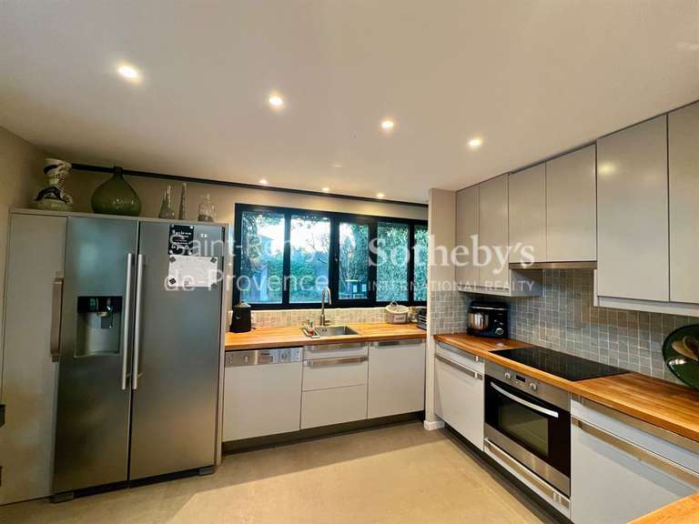 House Saint-Rémy-de-Provence - 3 bedrooms - 175m²