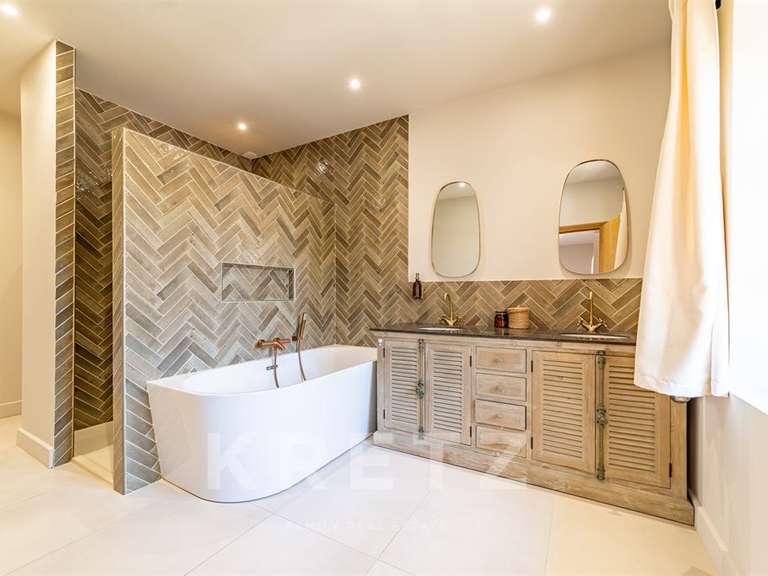 House Saint-Rémy-de-Provence - 5 bedrooms - 300m²