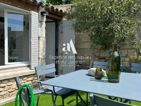 House Saint-Rémy-de-Provence - 3 bedrooms - 150m²