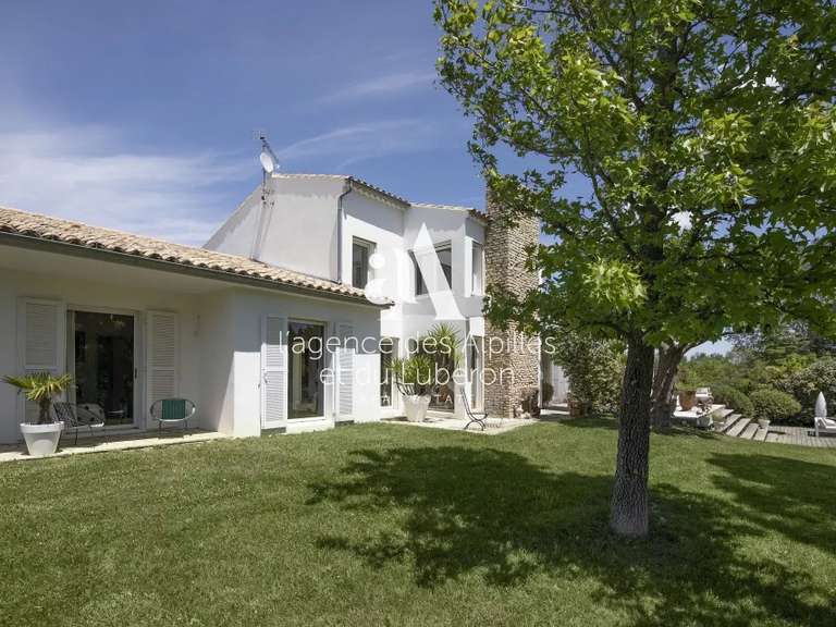 House Saint-Rémy-de-Provence - 3 bedrooms - 3500m²