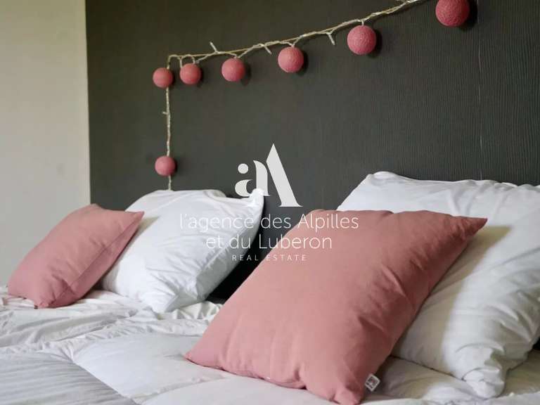 House Saint-Rémy-de-Provence - 4 bedrooms - 200m²