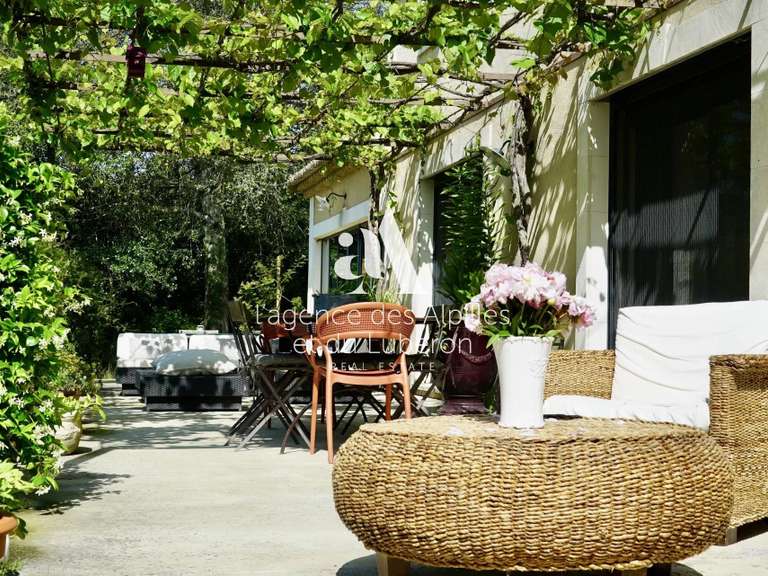 House Saint-Rémy-de-Provence - 4 bedrooms - 200m²