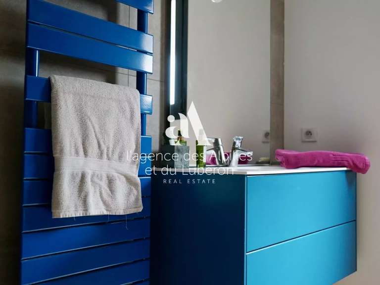 House Saint-Rémy-de-Provence - 4 bedrooms - 200m²