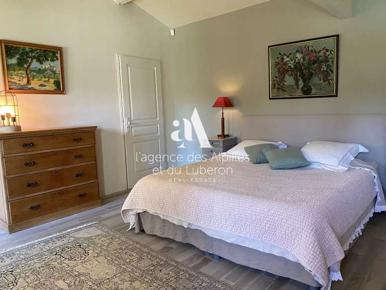 House Saint-Rémy-de-Provence - 5 bedrooms - 2000m²