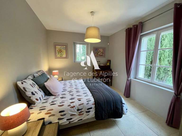 House Saint-Rémy-de-Provence - 4 bedrooms - 200m²