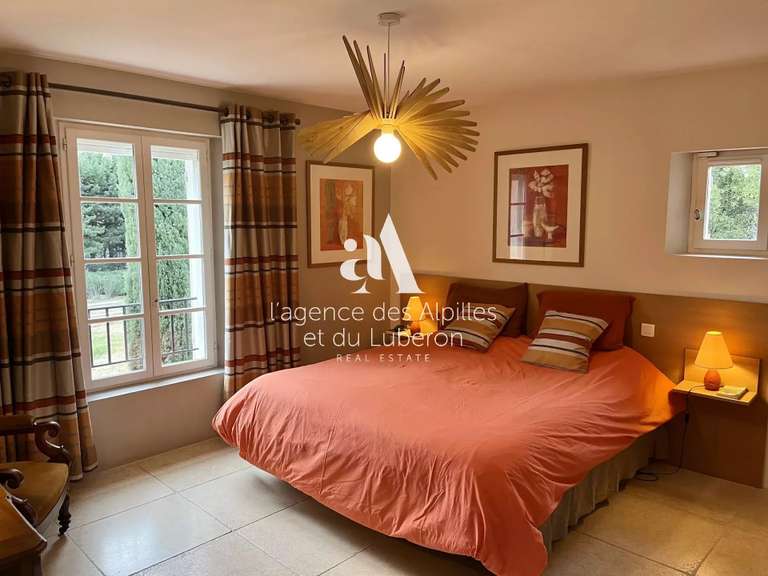 House Saint-Rémy-de-Provence - 4 bedrooms - 200m²