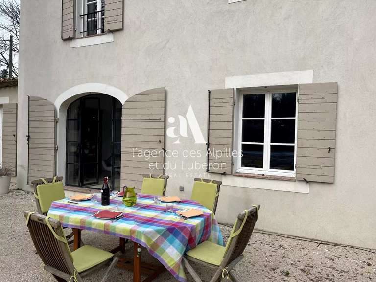 House Saint-Rémy-de-Provence - 4 bedrooms - 200m²