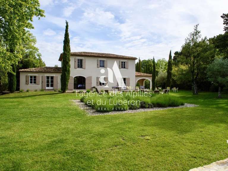 House Saint-Rémy-de-Provence - 4 bedrooms - 200m²