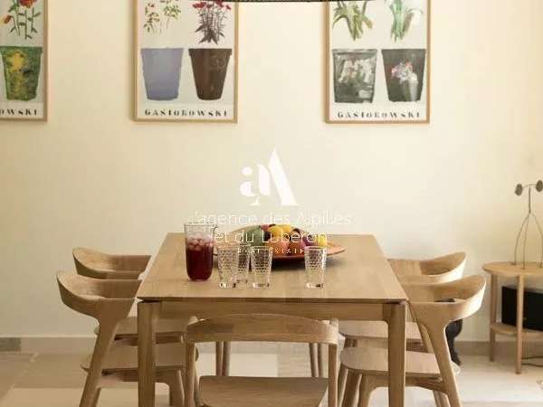 House Saint-Rémy-de-Provence - 3 bedrooms - 700m²