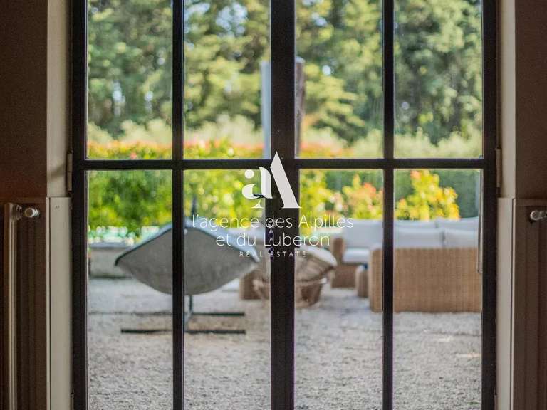 House Saint-Rémy-de-Provence - 5 bedrooms - 200m²