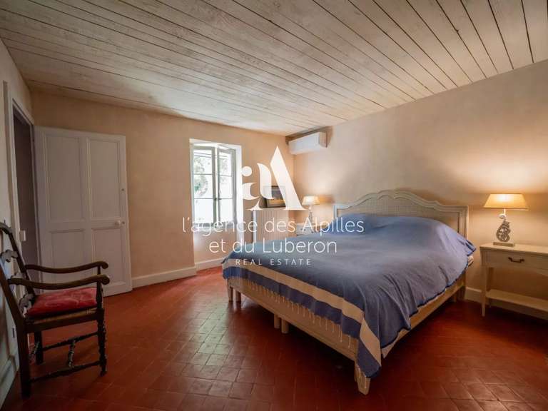 House Saint-Rémy-de-Provence - 5 bedrooms - 200m²