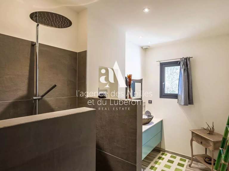 House Saint-Rémy-de-Provence - 3 bedrooms - 2000m²