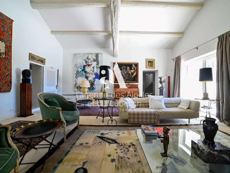 House Saint-Rémy-de-Provence - 5 bedrooms - 10000m²