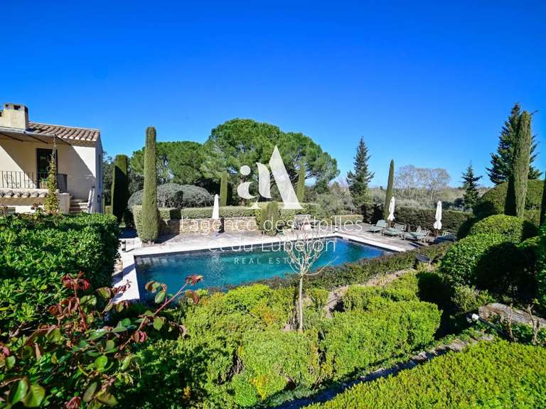 House Saint-Rémy-de-Provence - 5 bedrooms - 10000m²