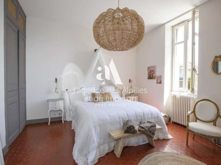 House Saint-Rémy-de-Provence - 3 bedrooms - 280m²