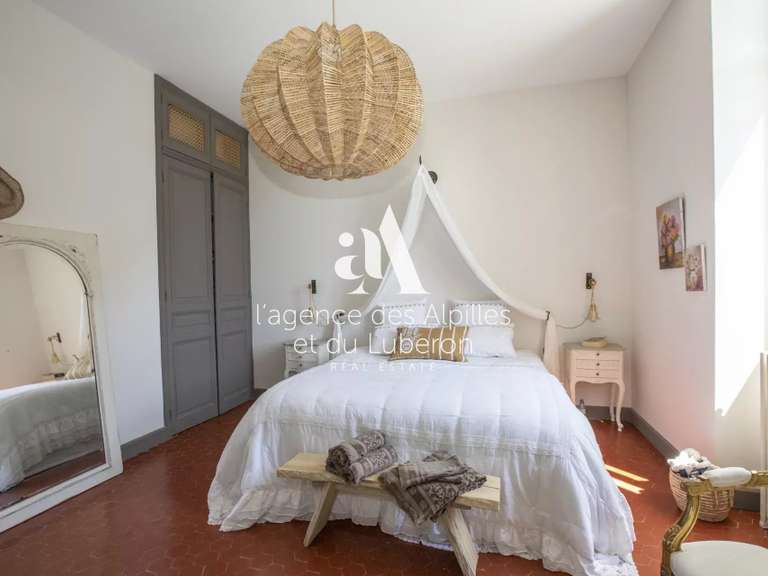 House Saint-Rémy-de-Provence - 3 bedrooms - 280m²