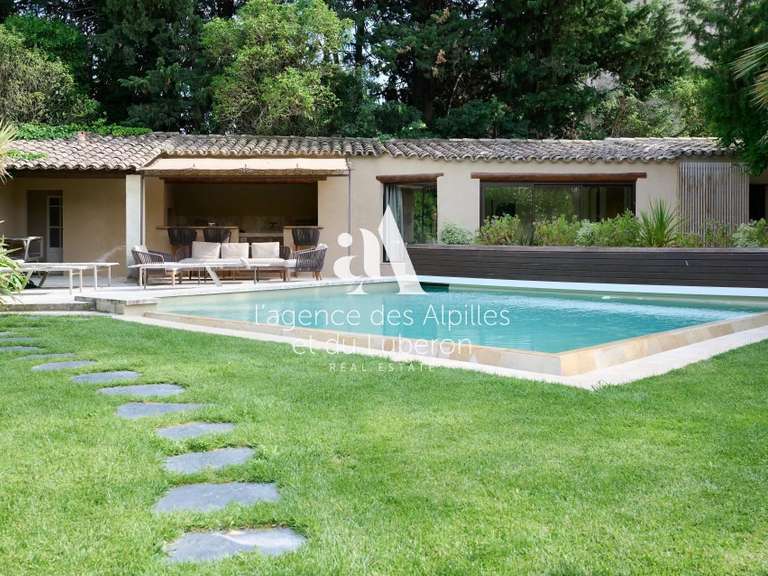 House Saint-Rémy-de-Provence - 5 bedrooms - 1800m²