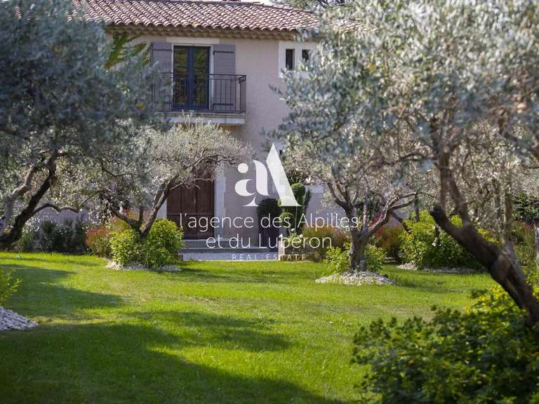 House Saint-Rémy-de-Provence - 5 bedrooms - 1800m²