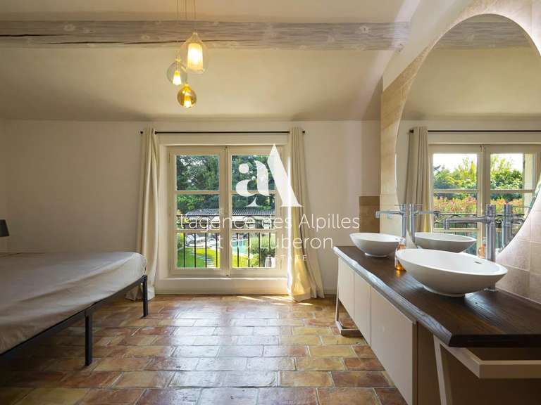 House Saint-Rémy-de-Provence - 5 bedrooms - 1800m²